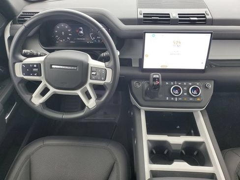 Used 2025 Land Rover Defender 110 S AWD/4WD image 13