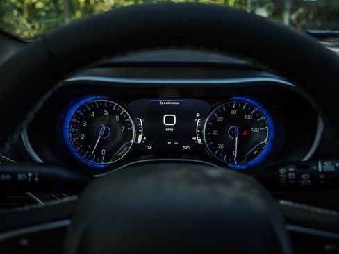 New 2026 Chrysler Pacifica Select image 24