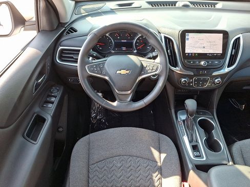 Used 2022 Chevrolet Equinox LT image 11