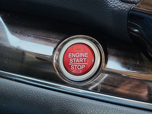 Used 2015 Honda CR-V Touring image 19