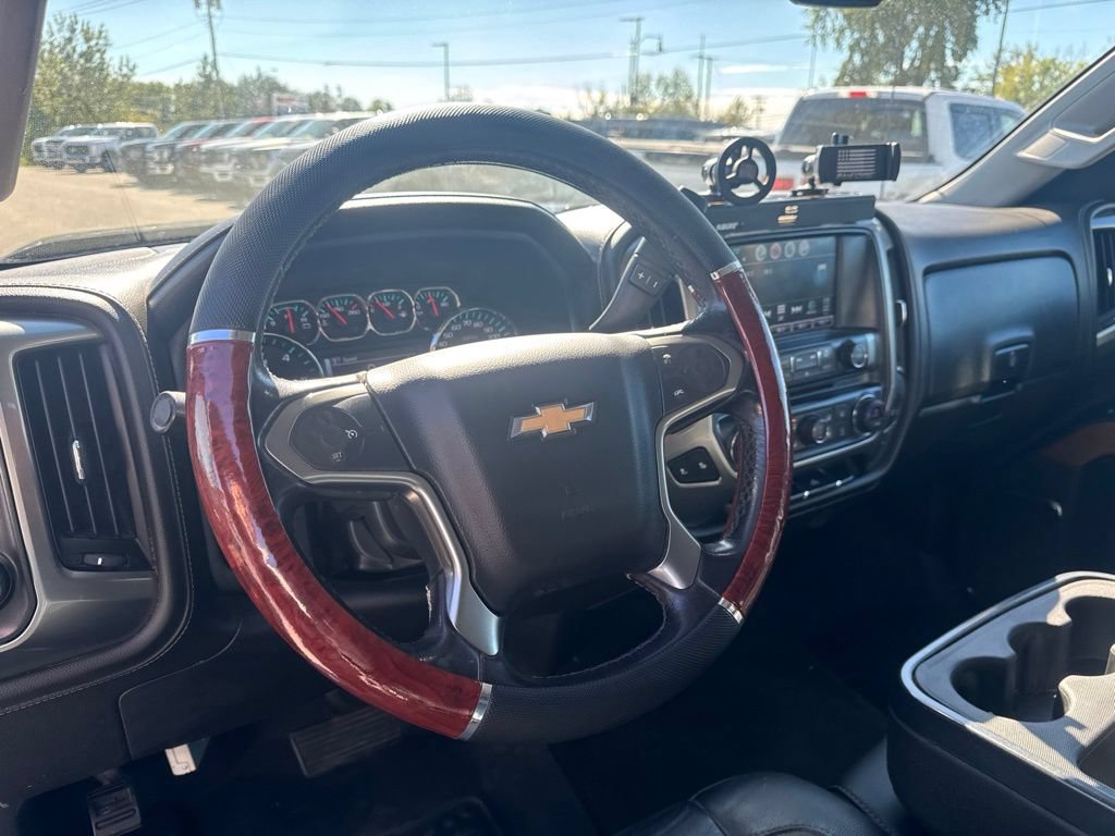 Used 2018 Chevrolet Silverado 2500 LTZ w/ Snow Plow Prep Package AWD/4WD image 12