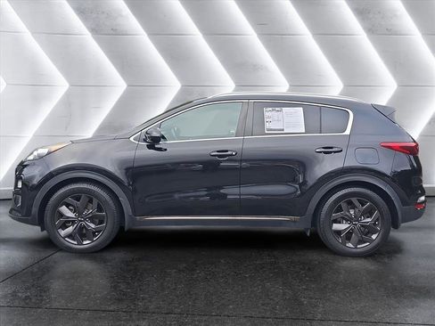 Used 2020 Kia Sportage S image 2