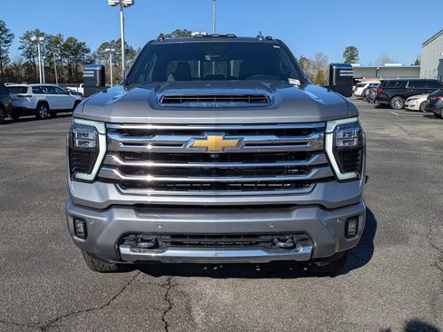 Used 2024 Chevrolet Silverado 2500 High Country w/ High Country Premium Package image 11