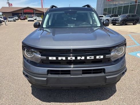 Used 2022 Ford Bronco Sport Outer Banks w/ Tech Package AWD/4WD image 2