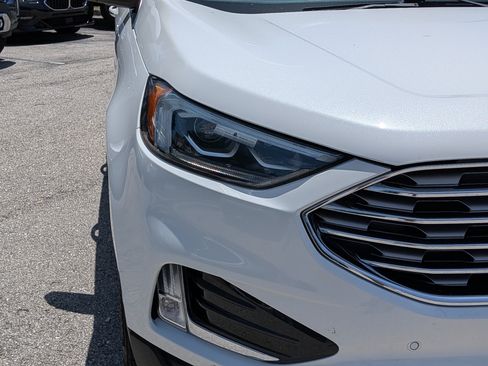 Used 2020 Ford Edge Titanium w/ Equipment Group 301A AWD/4WD image 10