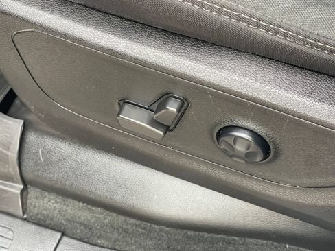 Used 2021 RAM 1500 Big Horn AWD/4WD image 7