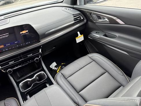 New 2026 Chevrolet Traverse High Country image 18