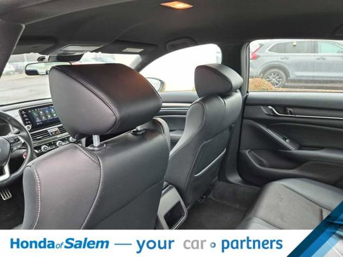 Used 2022 Honda Accord Sport image 9
