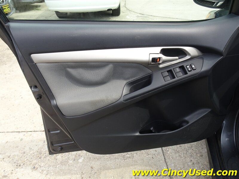 Used 2010 Toyota Matrix S w/ Sport Pkg FWD image 27