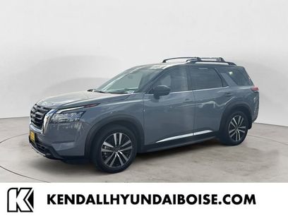 Used 2023 Nissan Pathfinder Platinum w/ Cargo Package