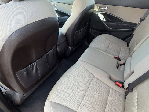 Used 2014 Hyundai Santa Fe Sport image 24