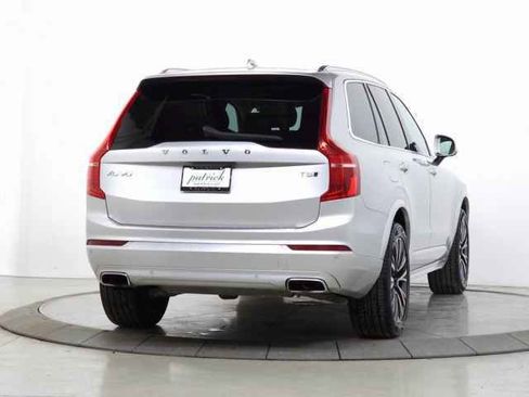 Used 2020 Volvo XC90 T5 Momentum w/ Protection Package image 10