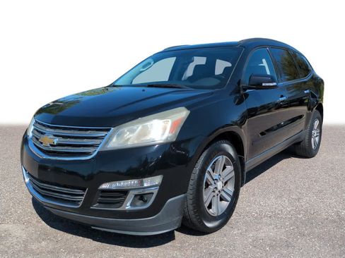 Used 2017 Chevrolet Traverse LT image 1