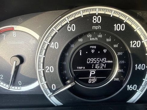 Used 2017 Honda Accord LX image 9