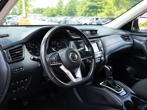 Used 2020 Nissan Rogue SV AWD/4WD image 23