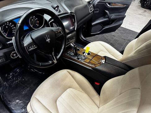 Used 2019 Maserati Ghibli S image 31