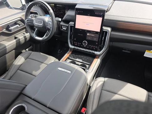New 2026 GMC Yukon XL Denali w/ Denali Reserve Package AWD/4WD image 24