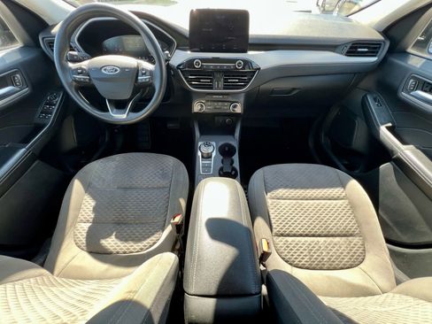 Used 2021 Ford Escape SE w/ SE Sport Appearance Package image 15