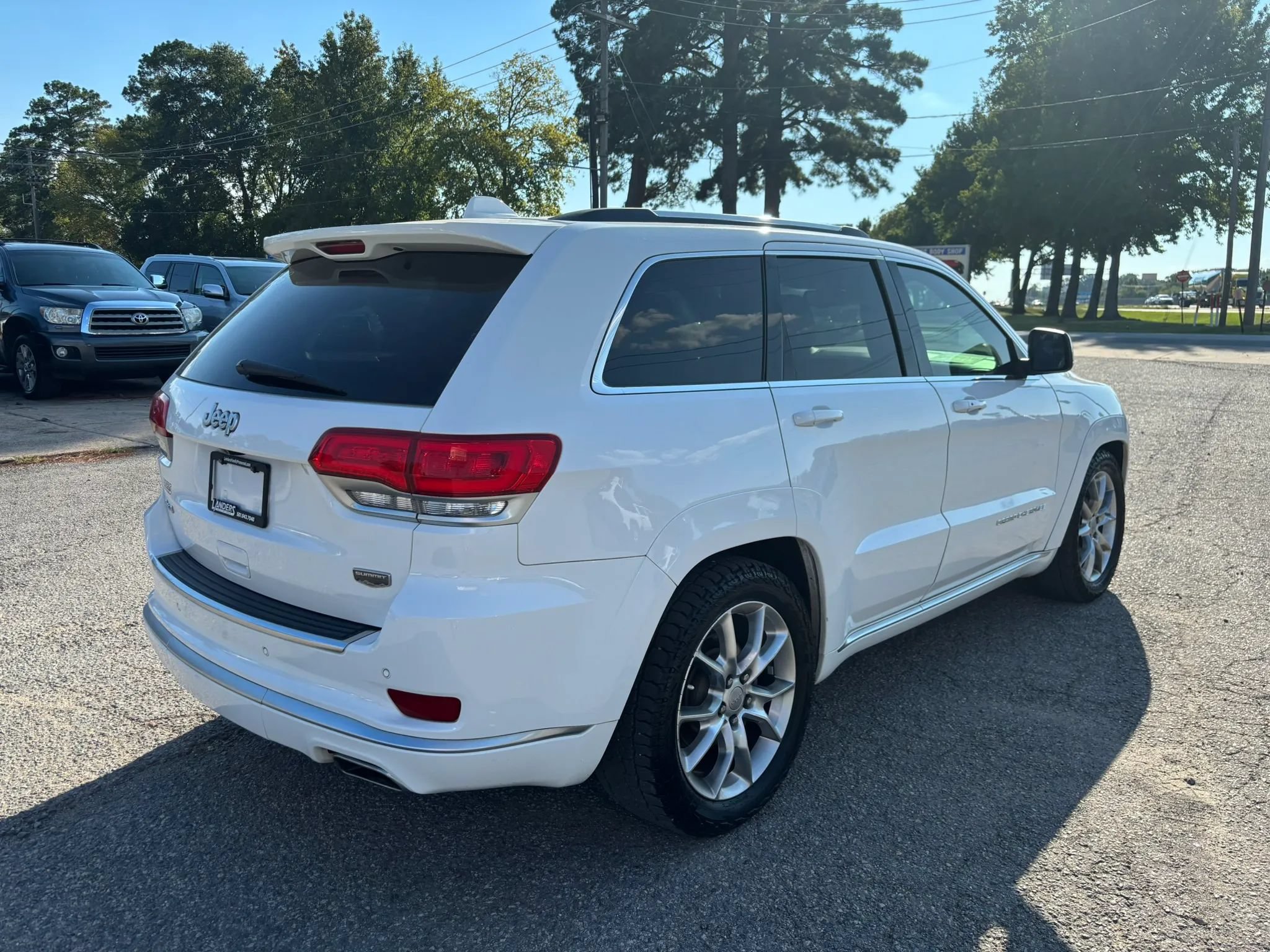 Used 2016 Jeep Grand Cherokee Summit w/ Platinum Series Group AWD/4WD image 5