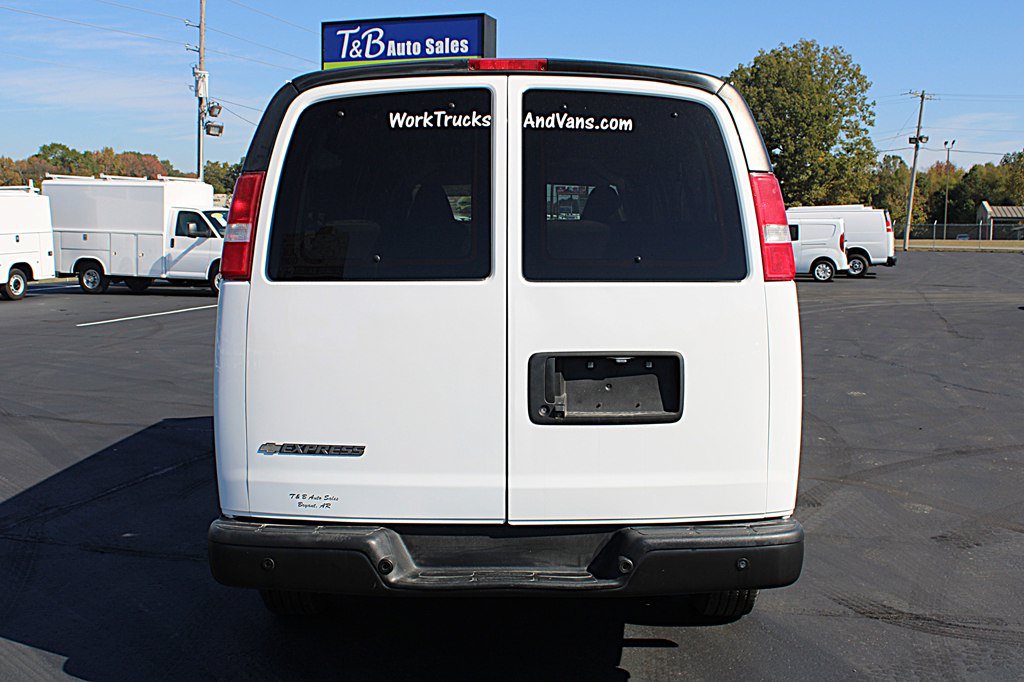 Used 2020 Chevrolet Express 3500 LS RWD image 10
