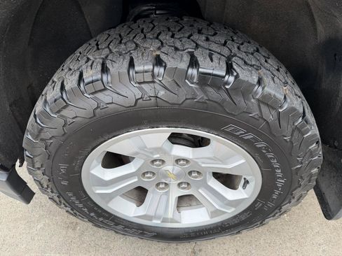 Used 2019 Chevrolet Silverado 1500 LT w/ All Star Edition image 16