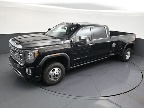 Used 2021 GMC Sierra 3500 Denali w/ Denali Ultimate Package AWD/4WD image 13