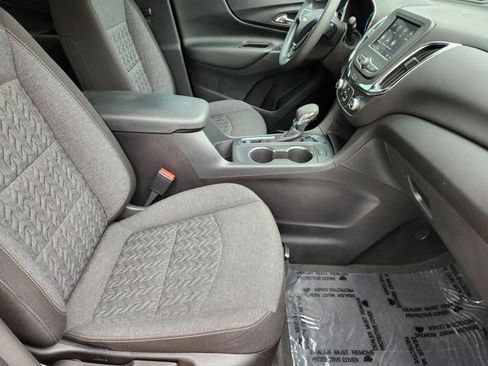 Used 2024 Chevrolet Equinox LT FWD image 20