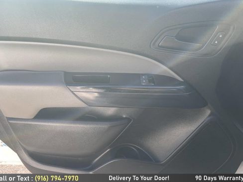 Used 2017 Chevrolet Colorado W/T RWD image 17