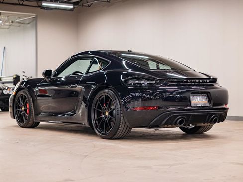 Used 2024 Porsche 718 Cayman GTS RWD image 25