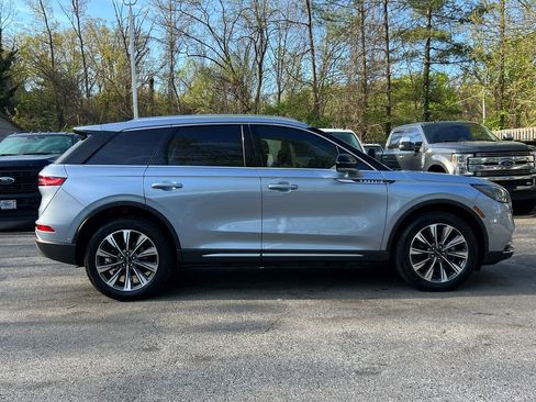 Used 2022 Lincoln Corsair Reserve w/ Equipment Group 201A FWD image 8