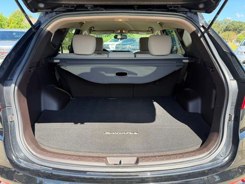 Used 2017 Hyundai Santa Fe Sport FWD image 19