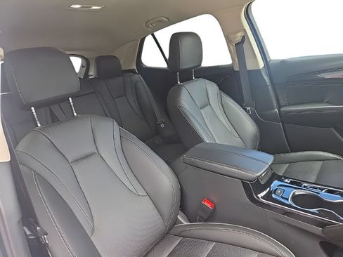 Used 2023 Buick Envision Essence FWD image 25