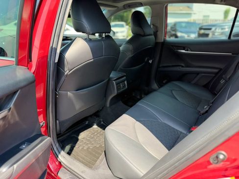 Used 2019 Toyota Camry XSE w/ Driver Assist Package FWD image 14
