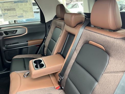 New 2026 Ford Bronco Sport Outer Banks w/ Outer Banks Tech Package+ AWD/4WD image 11