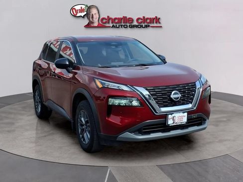 Used 2023 Nissan Rogue S FWD image 7