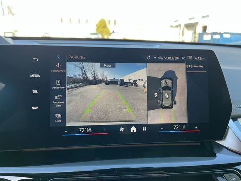 Used 2025 BMW X1 xDrive28i w/ Technology Package image 17