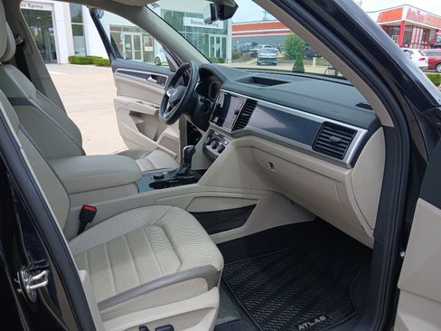 Used 2023 Volkswagen Atlas SEL Premium AWD/4WD image 24