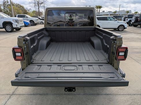 New 2026 Jeep Gladiator Mojave AWD/4WD image 13