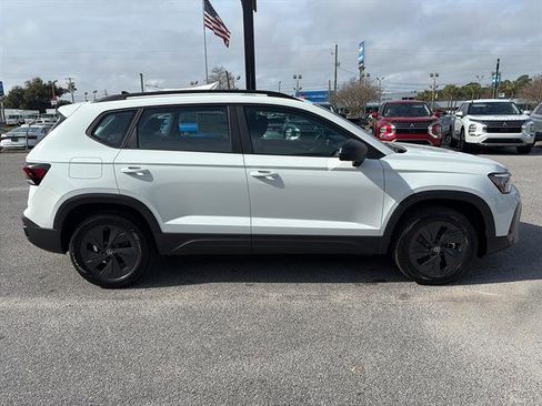 New 2026 Volkswagen Taos S image 7