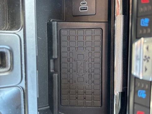 New 2025 Ford F150 Platinum w/ Equipment Group 702A High image 39