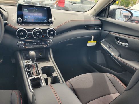 New 2025 Nissan Sentra SR w/ Midnight Edition image 14