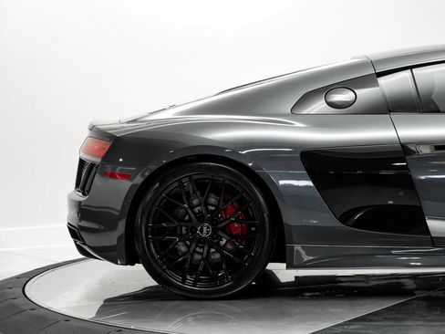 Used 2018 Audi R8 V10 AWD/4WD image 13