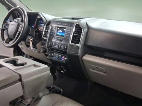 Used 2016 Ford F150 XLT w/ Equipment Group 301A Mid image 17