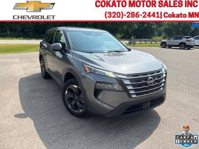 Used 2024 Nissan Rogue SV AWD/4WD image 1