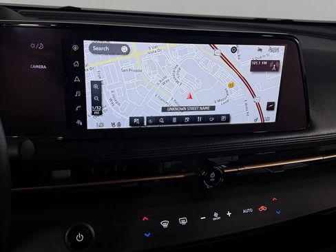 Used 2023 Nissan Ariya FWD image 16