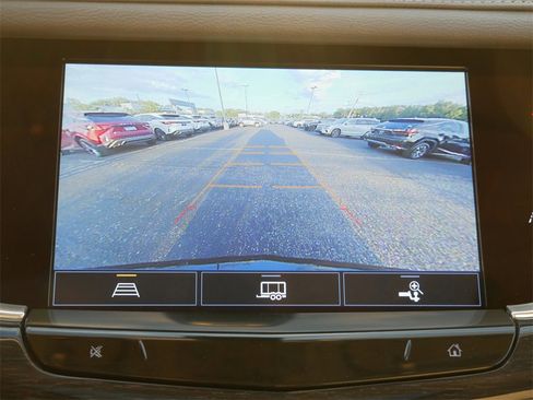 Used 2022 Cadillac XT6 Premium Luxury image 19