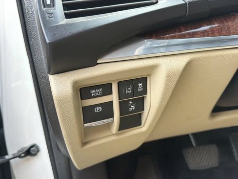 Used 2017 Acura MDX SH-AWD image 19