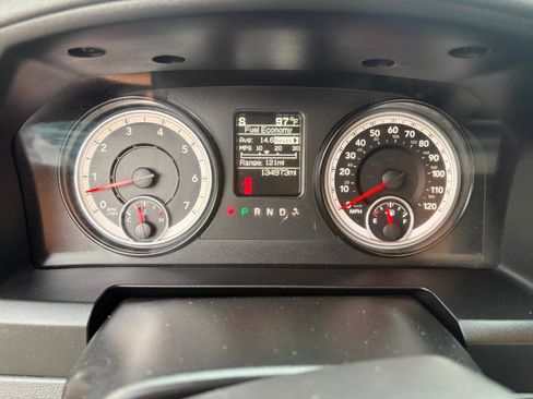 Used 2017 RAM 1500 Classic SLT AWD/4WD image 12