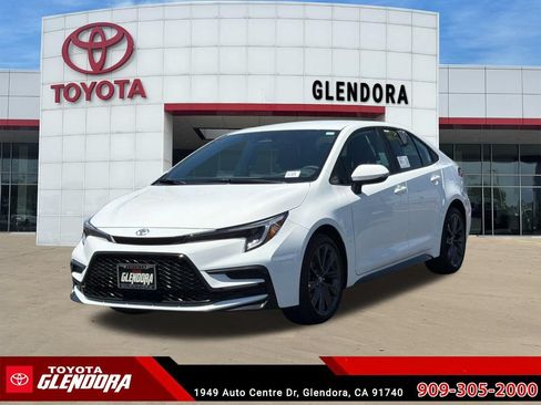 New 2026 Toyota Corolla SE FWD image 4