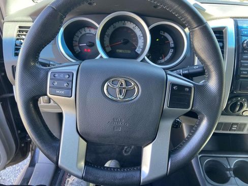Used 2013 Toyota Tacoma 4x4 Double Cab w/ SR5 Pkg image 31